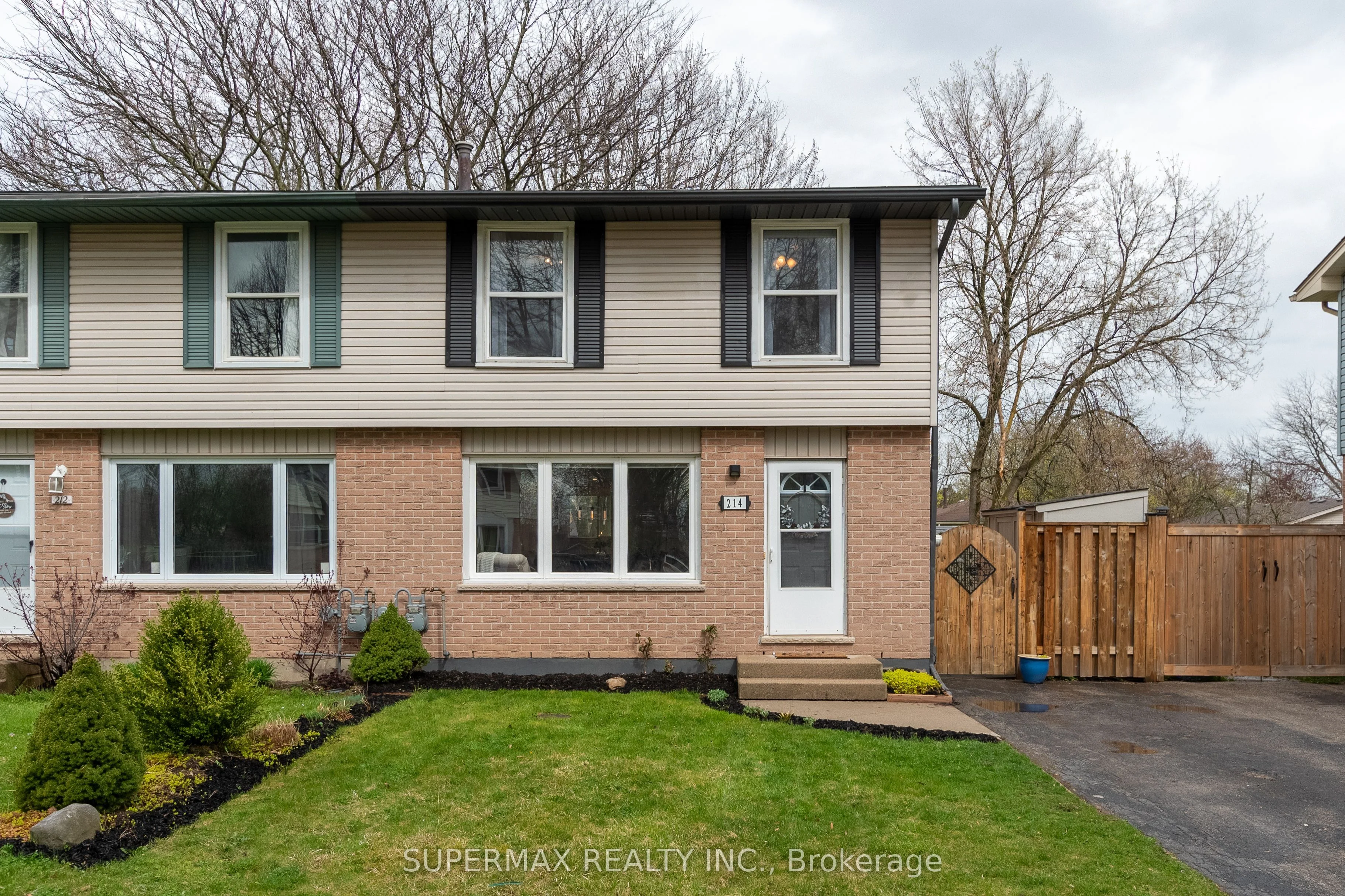 214 Brunswick Crescent Upper, London North, ON N6G 3L2