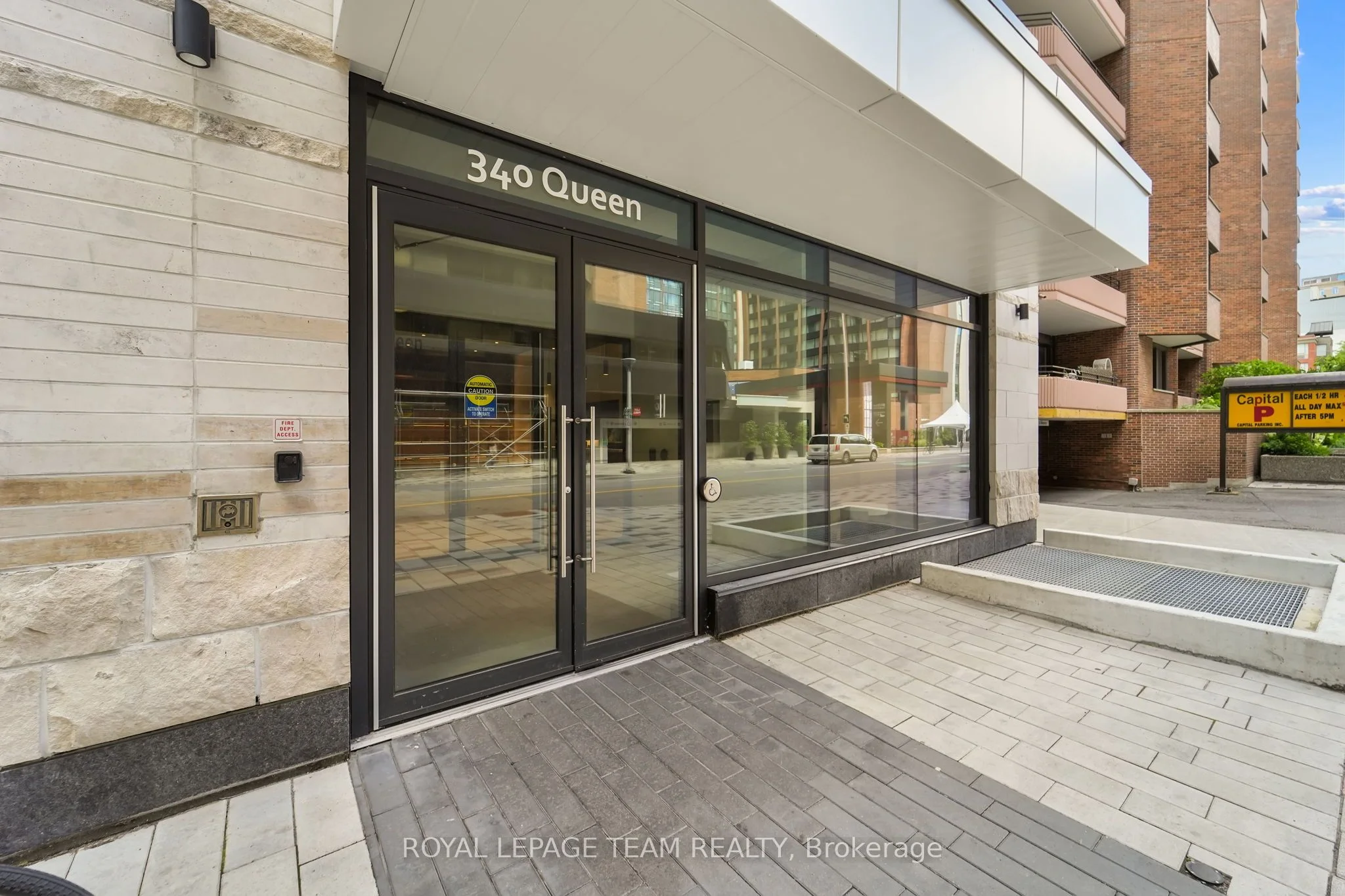 340 Queen Street 2102, Ottawa Centre, ON K1R 0G1