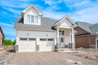 Detached in Fort Erie