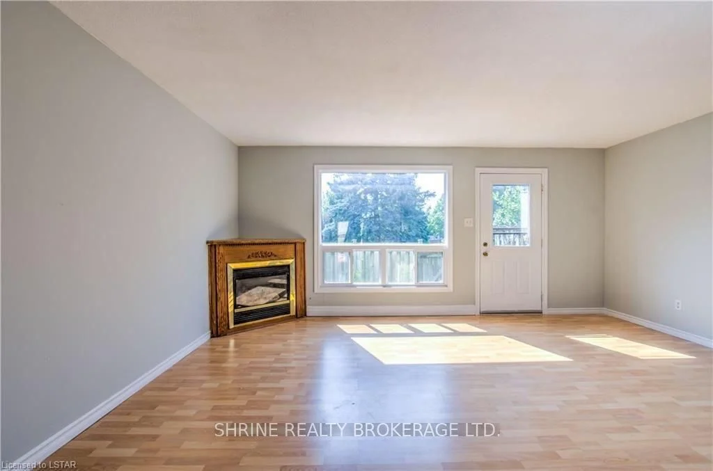 1600 CULVER Drive 20, London East, ON N5V 3H5
