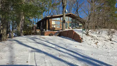 Detached in Constance Bay - Dunrobin - Kilmaurs - Woodlawn
