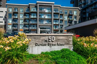 Condo Apartment in Hamilton