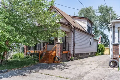 Detached in Hamilton