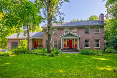 Detached in Kanata