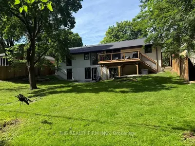 Detached in London North
