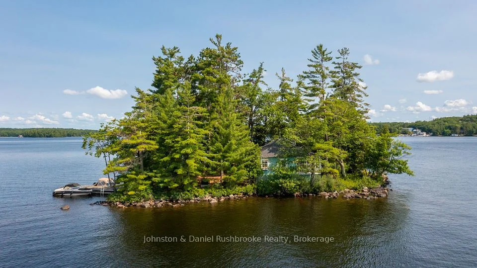 1000 Regatta Island W, Bracebridge, ON P1L 1W8