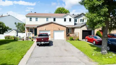 Att/Row/Townhouse in Kanata