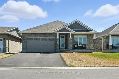 Detached in Belleville
