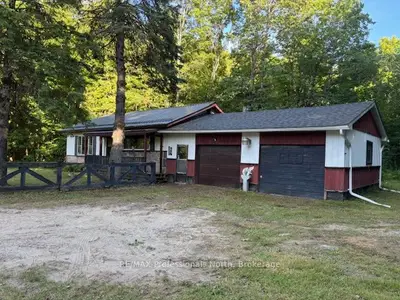 Detached in Minden Hills