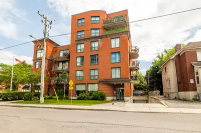 Condo Apartment in Ottawa Centre