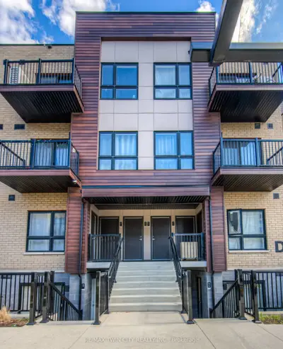 Condo Townhouse in Kitchener