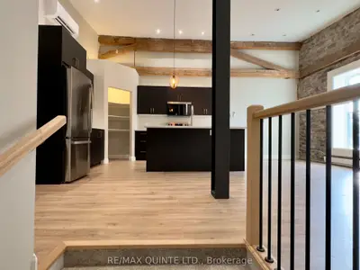 Multiplex in Tweed