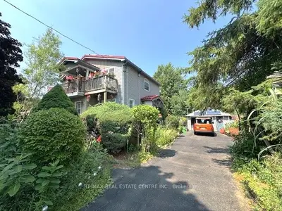 Detached in Brant