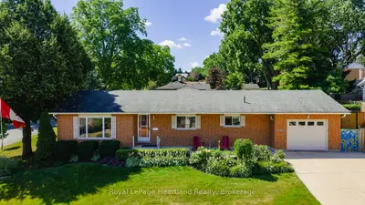 Detached in St. Marys