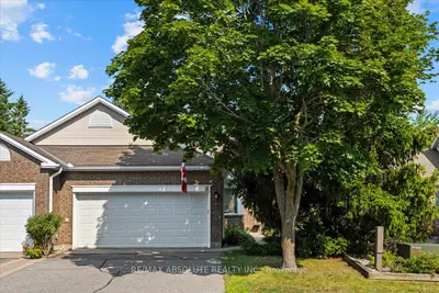Semi-Detached Condo in Stittsville - Munster - Richmond