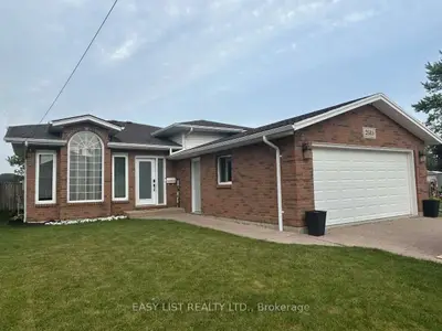 Detached in Windsor
