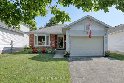 Detached in Waterloo