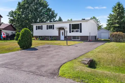Detached in Stittsville - Munster - Richmond