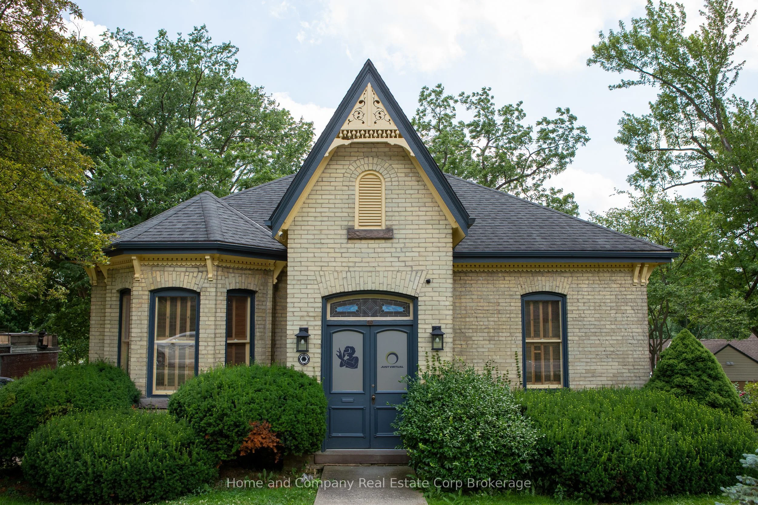 25 William Street Upper, Stratford, ON N5A 4X9