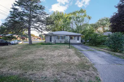 35 Lynn Park Avenue, Norfolk, On N0a 1n5