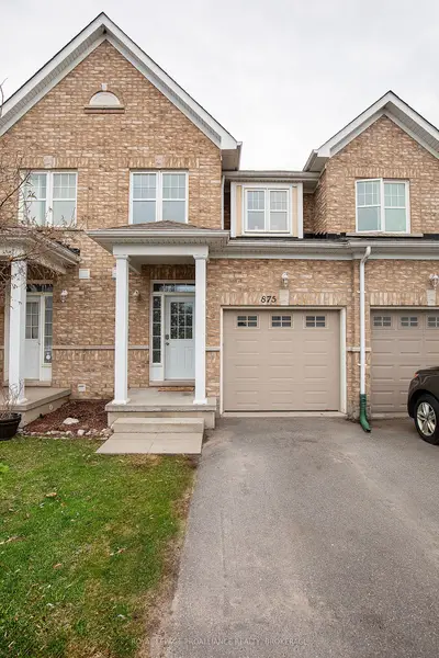 Common Element Condo in Kingston