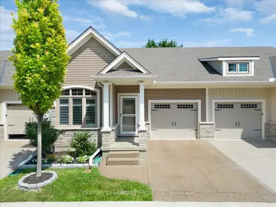 Att/Row/Townhouse in St. Catharines