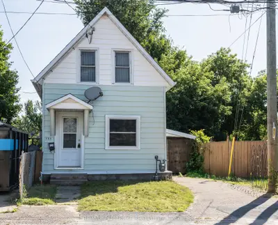 Detached in Pembroke