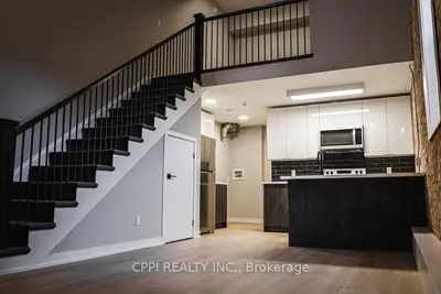Condo Apartment in Peterborough