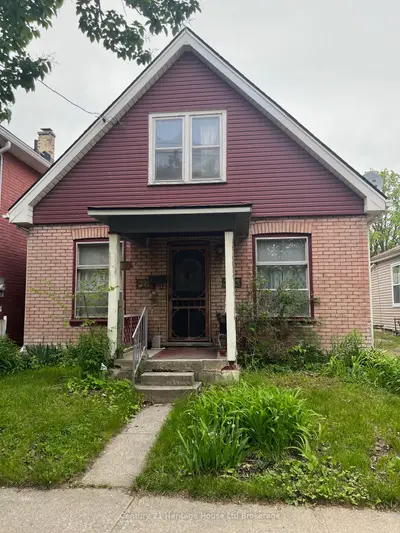 Detached in Brantford