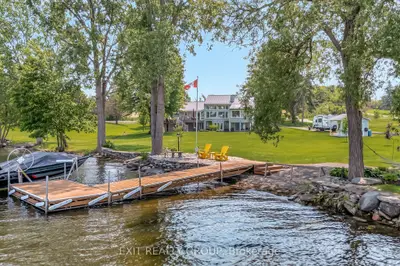 Detached in Prince Edward County