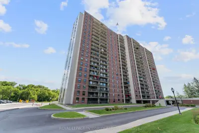 Condo Apartment in Overbrook - Castleheights and Area