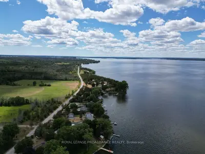 Detached in Prince Edward County