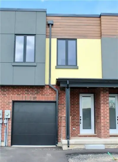 Att/Row/Townhouse in Pelham