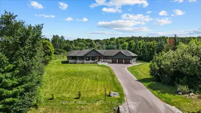 Detached in Kanata
