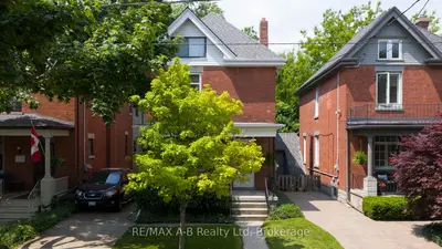 Detached in London East