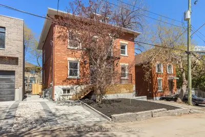 Semi-Detached in Rockcliffe Park