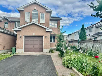 Att/Row/Townhouse in Kanata