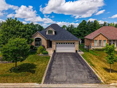 Detached in Fort Erie