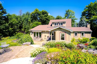 Detached in Grey Highlands