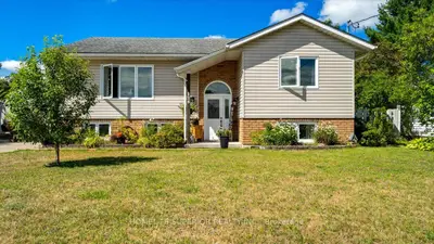 Detached in Bancroft