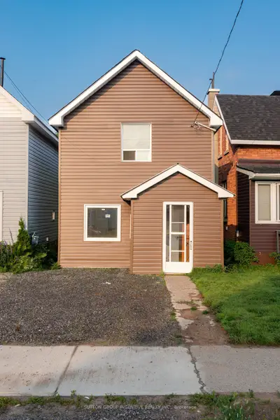 Detached in North Bay