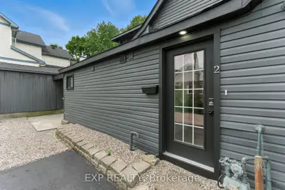 Detached in Manor Park - Cardinal Glen and Area