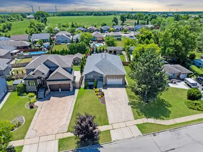 Detached in West Lincoln