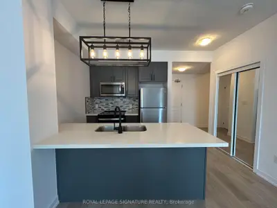 Condo Apartment in Hamilton