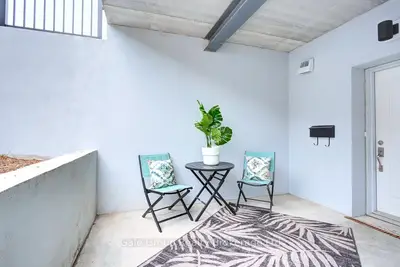Condo Apartment in Woodstock