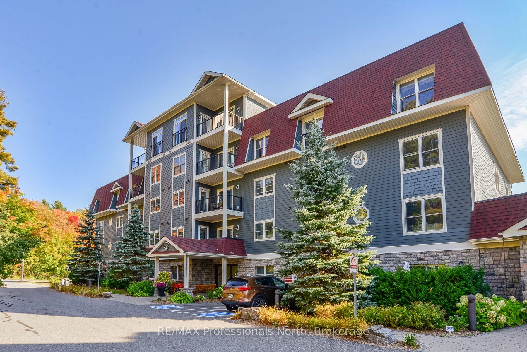 10A Kimberley Avenue 304, Bracebridge, ON P1L 0A4