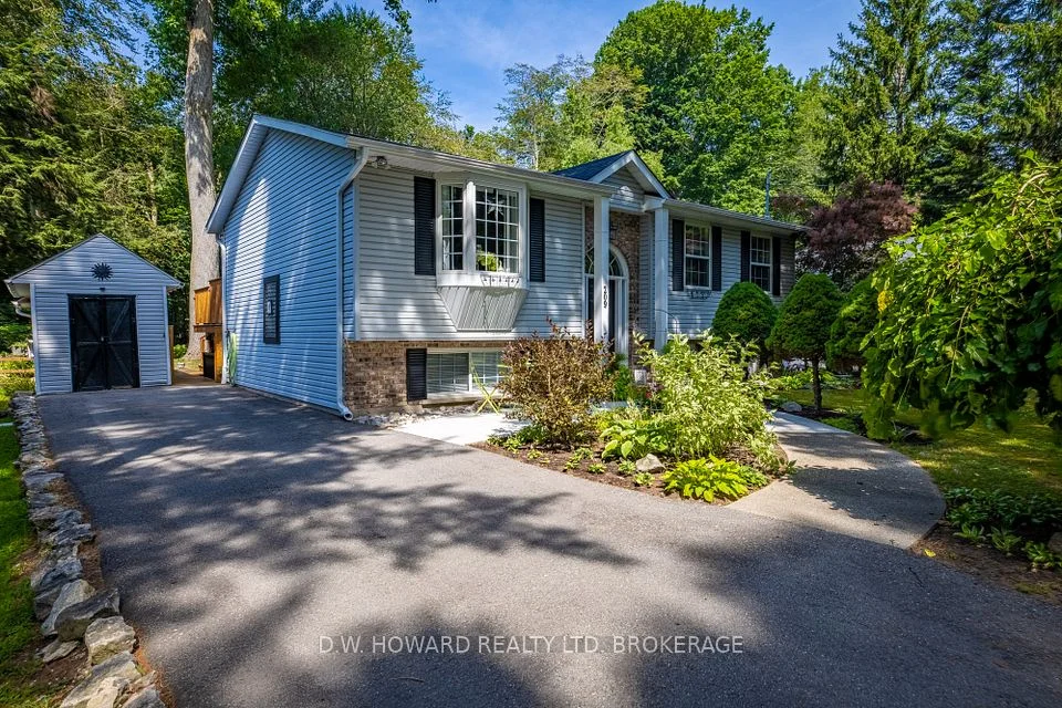 209 Maple Leaf Avenue N, Fort Erie, ON L0S 1N0