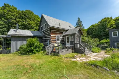 Detached in Hastings Highlands
