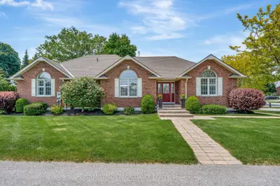 Detached in Belleville