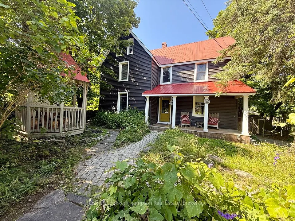 12 Lansdowne Street W, Huntsville, ON P1H 1W1